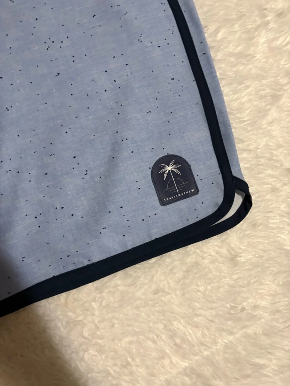 Travis Mathew Men's Eco Collection Yucatan Scallop Blue swim trunks Size 42